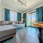 Hotel La Casa Marina &